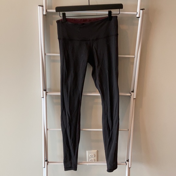 Lululemon Reversible Leggings - Picture 6 of 8